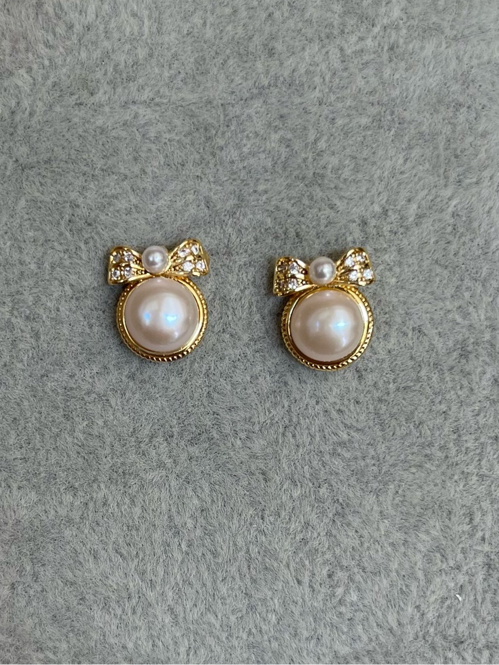 Freshwater Pearl Bow Gold-Tone Stud Earrings - 925 silver posts